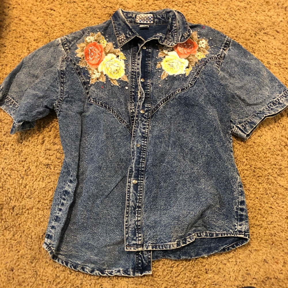 Vintage Flowers Short Sleeve Button Up